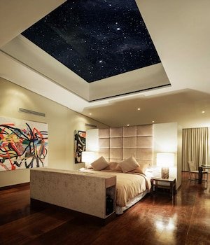 under the stars luxury apartments