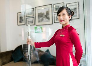 golden moon suite hotel