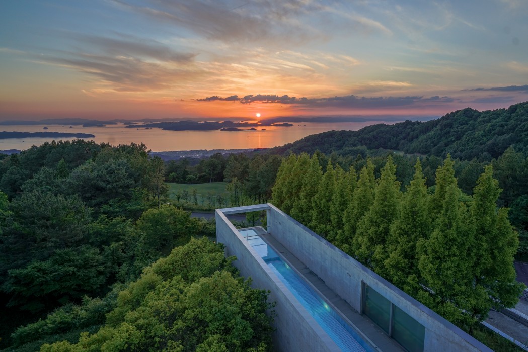 setouchi retreat by onko chishin