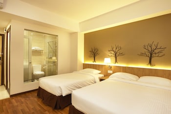 hotel six seasons