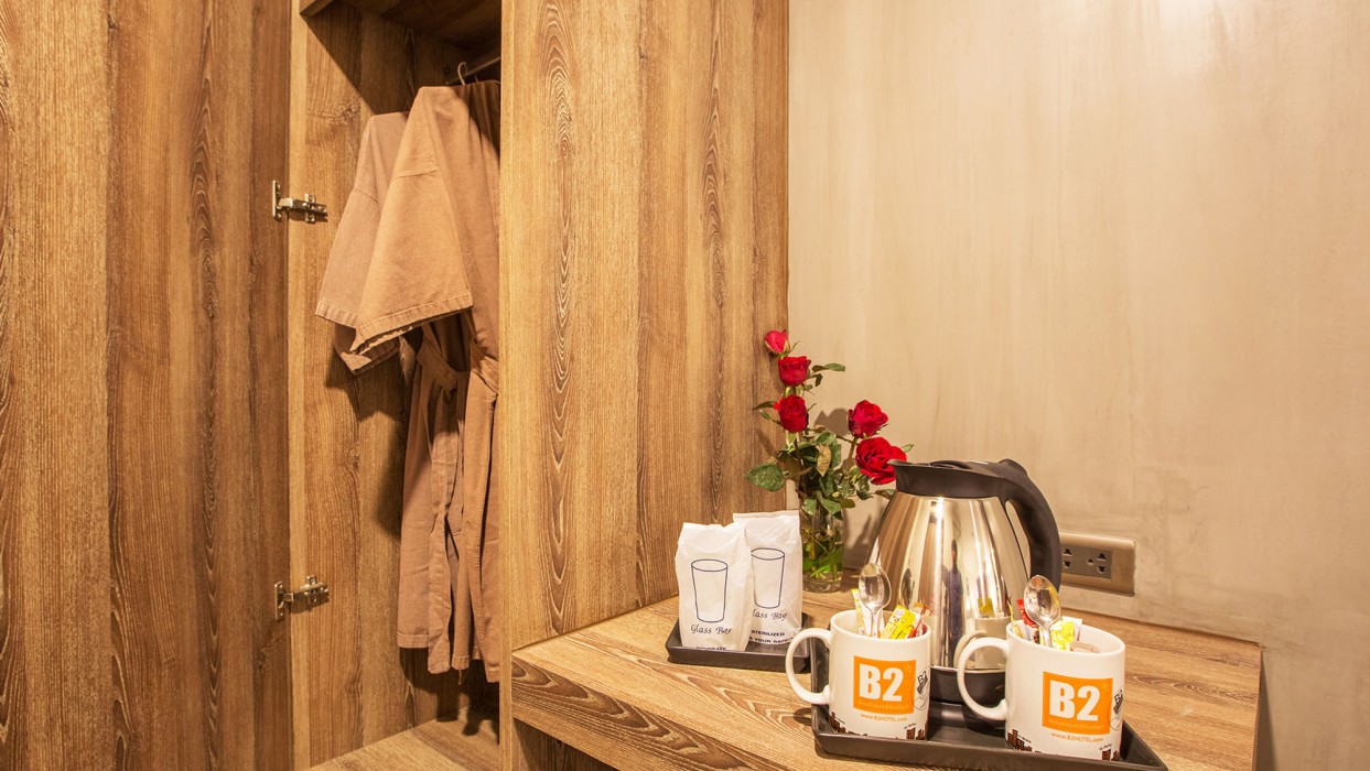 b2 bangna premier hotel