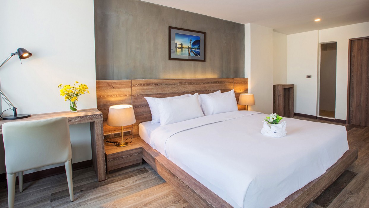 b2 bangna premier hotel