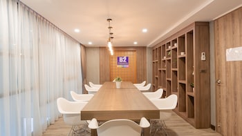 b2 bangna premier hotel