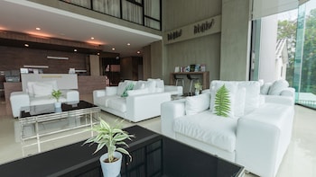 B2 Bangna Premier Hotel,Suvarnabhumi Airport>>Bangkok,3 star