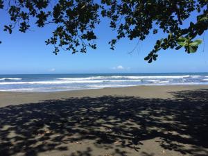 Playa Negra Guesthouse,Limon>>Cahuita,3 star