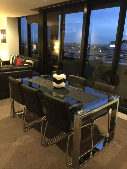 aura on flinders serviced apartments