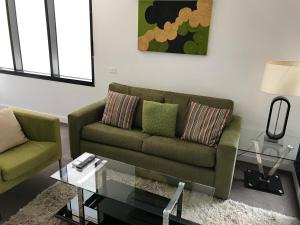 aura on flinders serviced apartments