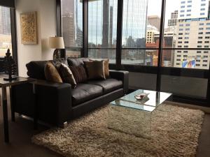 aura on flinders serviced apartments