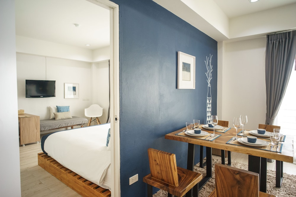 the core gallery hotel