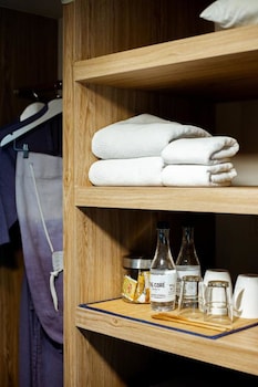 the core gallery hotel