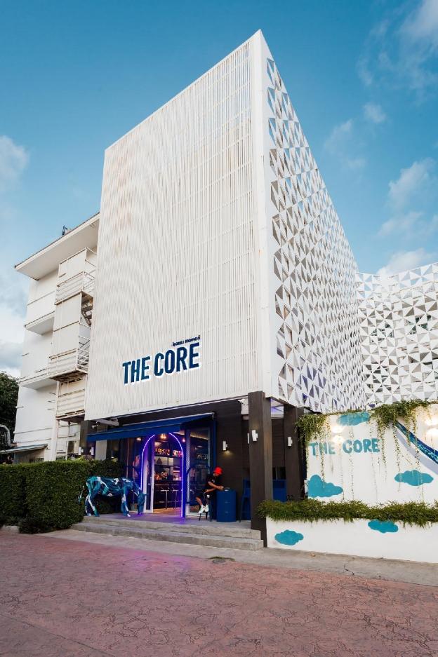 the core gallery hotel