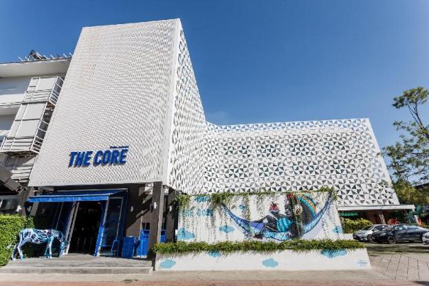 the core gallery hotel