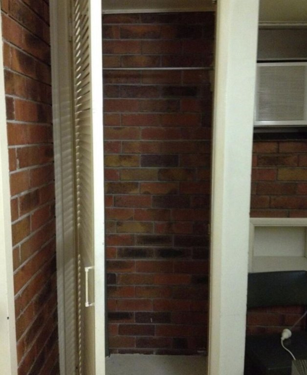 white lanterns motel