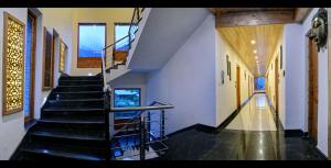 chandertal regency by summit