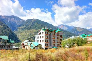 chandertal regency by summit