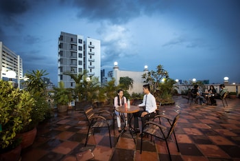relax hotel