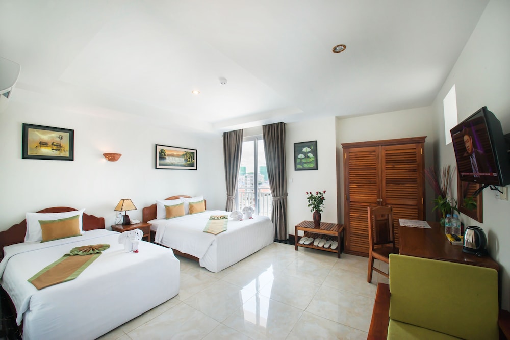 relax hotel