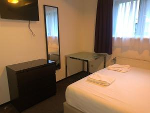 rembrandt square hotel