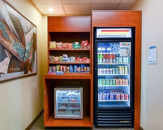 fairfield inn and suites by marriott alexandria west mark center