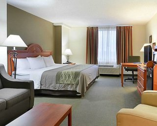 fairfield inn and suites by marriott alexandria west mark center