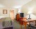 fairfield inn and suites by marriott alexandria west mark center