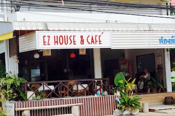 ez house and cafe