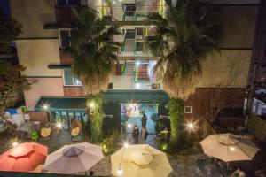 backpackers home