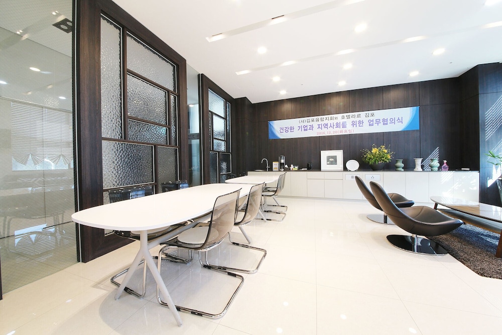 hotel lart gimpo