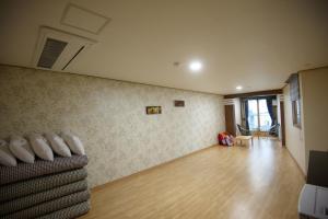 dorcas tourist hostel