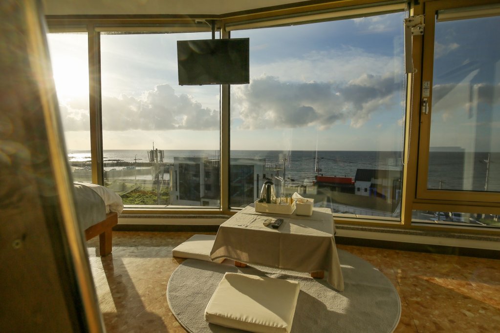 pure stay ocean