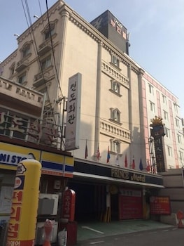 prince motel