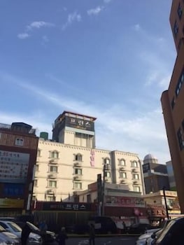 prince motel