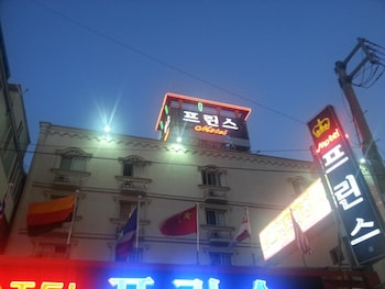 prince motel