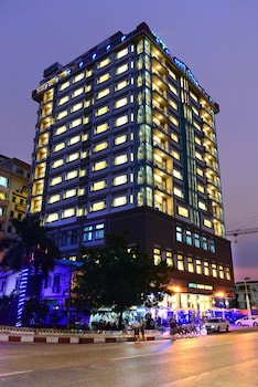 hotel grand united ahlone branch