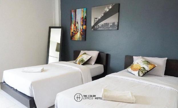 the color express hotel