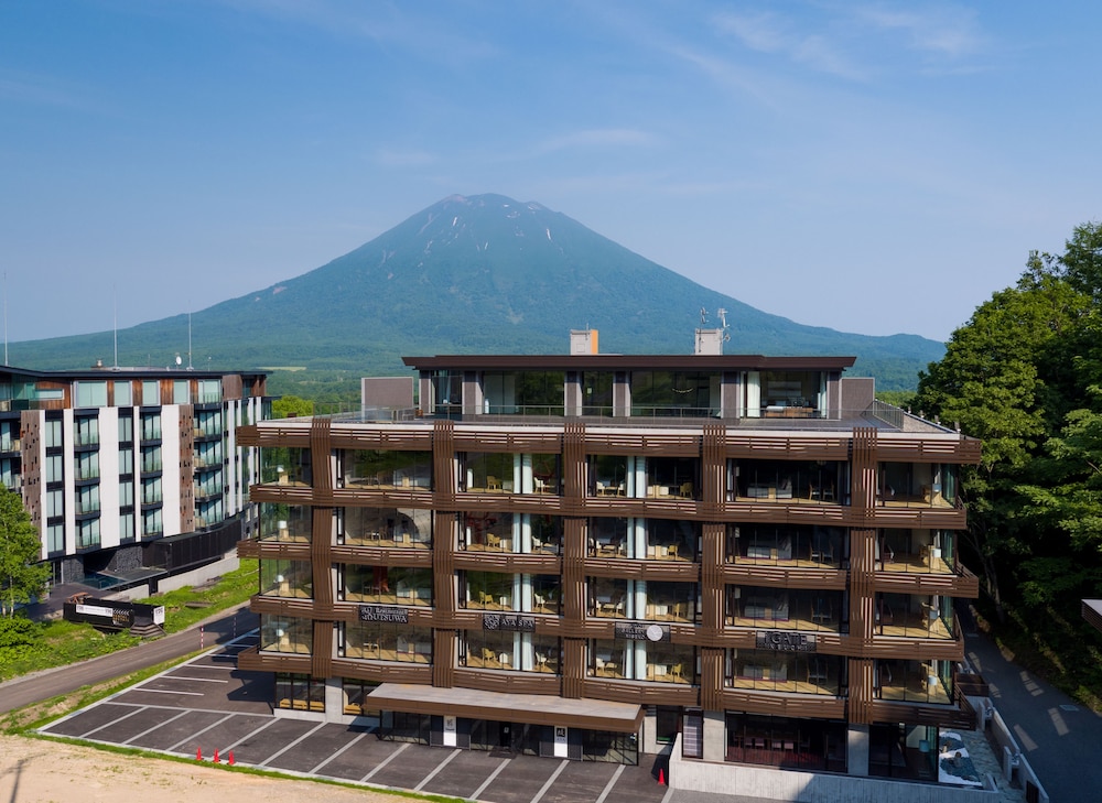aya niseko