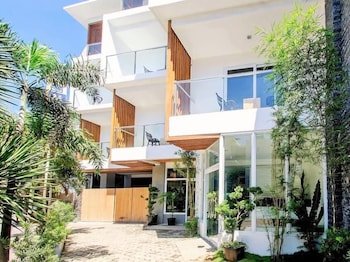 jonys boutique hotel