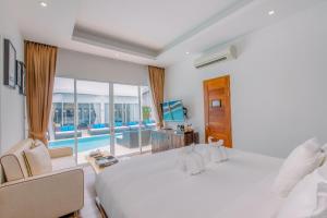 the privilege hotel ezra beach club