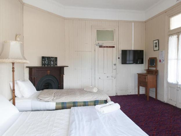 ulmarra hotel