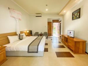 long thuan hotel and resort