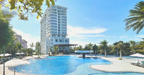 long thuan hotel and resort