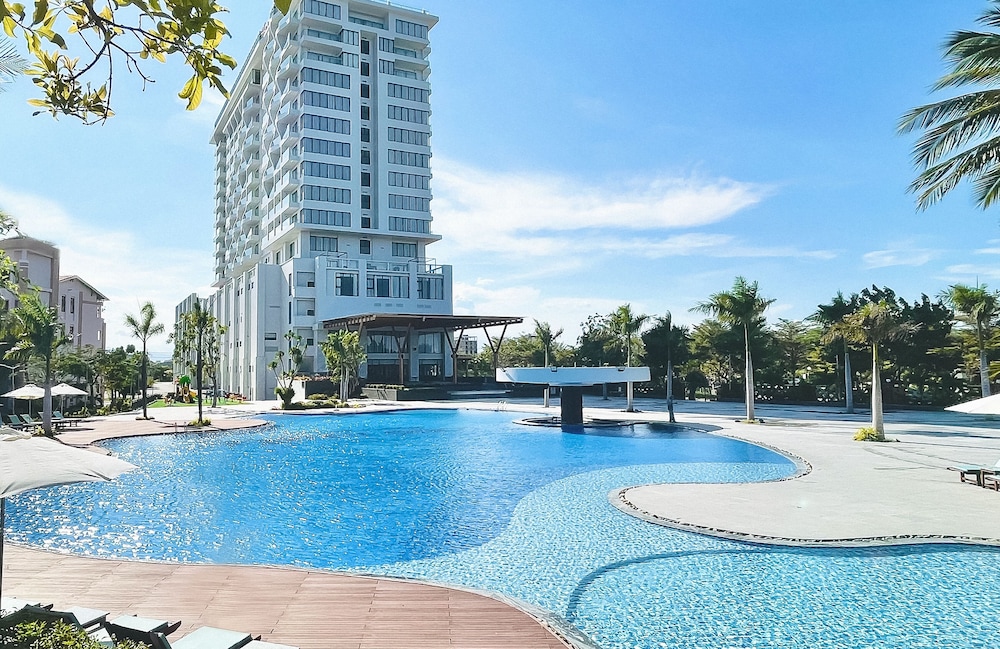 long thuan hotel and resort