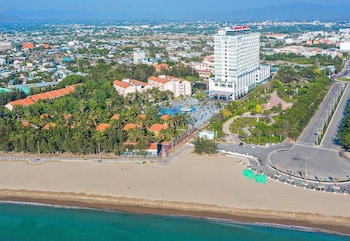long thuan hotel and resort