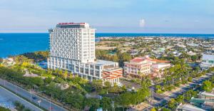 long thuan hotel and resort