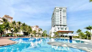 long thuan hotel and resort