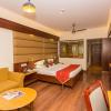 hotel hilltop palace