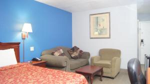 Holiday Lodge & Suites,Krebs>>Kiowa,2 star