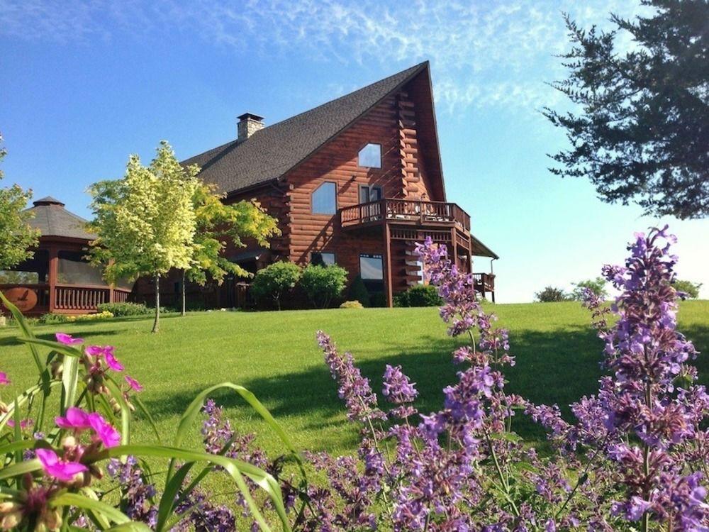 Point Au Roche Lodge,Isle La Motte>>Clinton,4 star