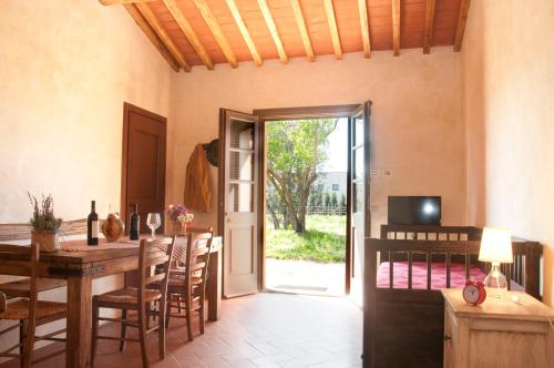 Casone Ugolino,Castagneto>>Capoliveri,3 star