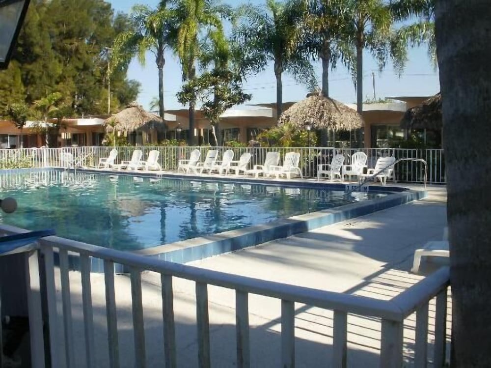 warm mineral springs motel